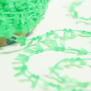 Ribbon yarn -ビビッドグリーンvivid green-