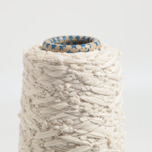 Lantern yarn -white beige-